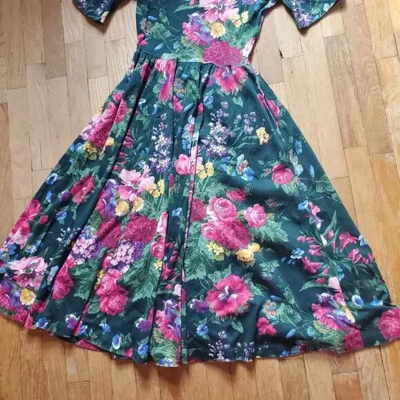 Vintage 80's Forest Green Floral A Line Fit and Flare Half Sleeve Midi Dress - Picture 3 of 12